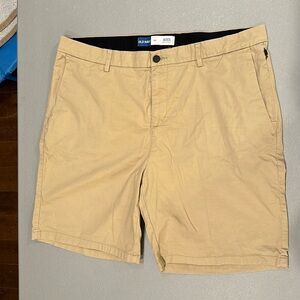 Old navy tan shorts slim fit 40 waist